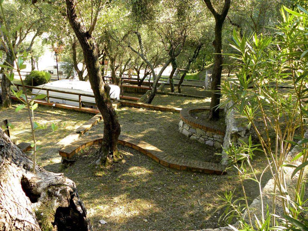 Tigullio Camping & Resort Sestri Levante Exterior foto
